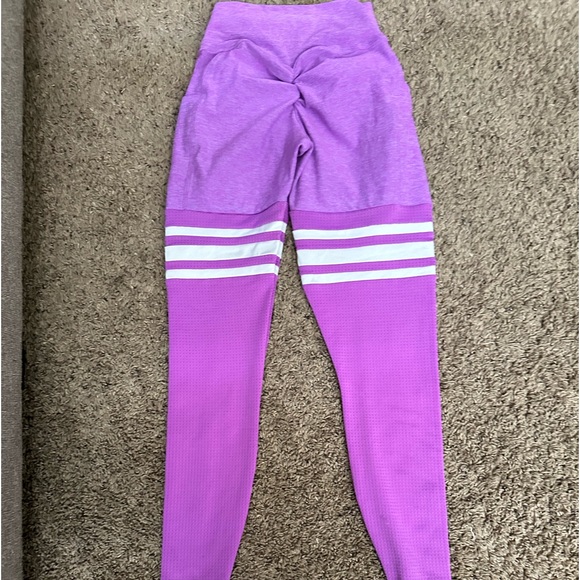 Bombshell size S purple - Picture 3 of 3